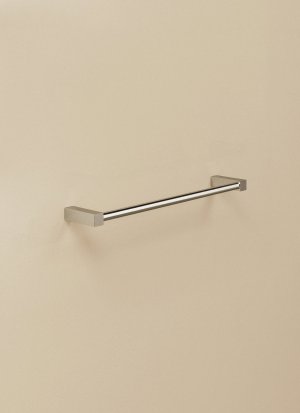 METRIC CHROME. TOWEL 30