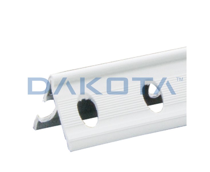 CANTONERA PVC YESERO BLANCA 2.50m.