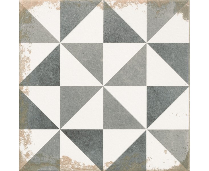 ANTIQUE TRIANGLE 33x33  