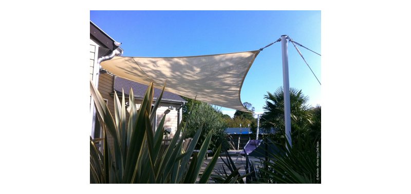 TOLDO VELA SOMBREO TRIANG. IMPERM. POLIS. 3,6x3,6x3,6 CREMA