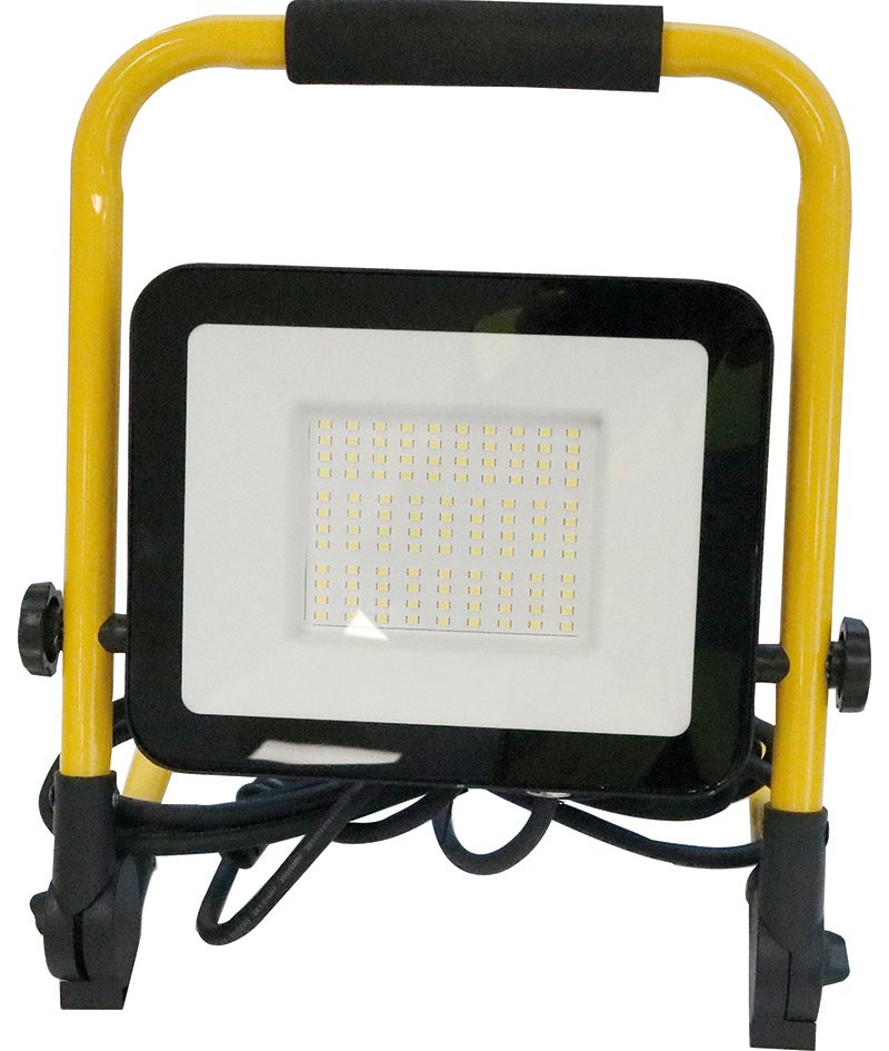 ILUMIN PROJECTOR 50W IP65 4500LM 6500K LED 3MT C/BASE MET NE